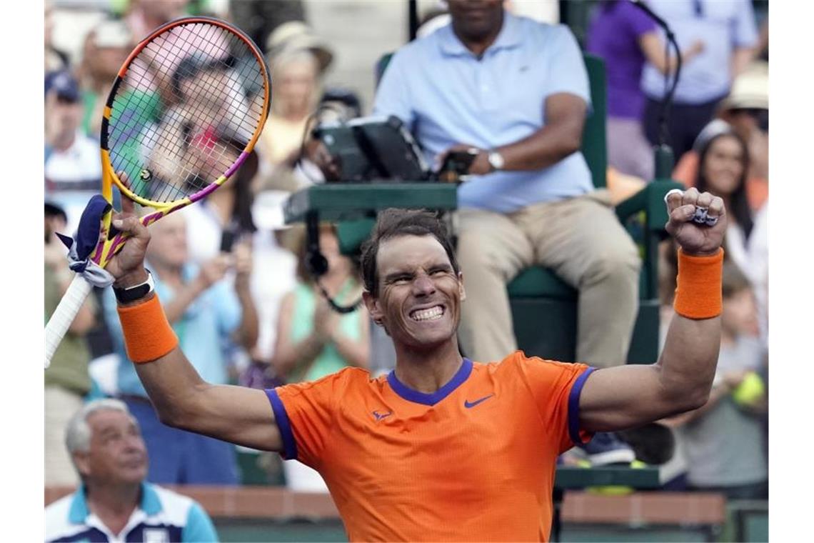 Nadal besiegt auch wütenden Kyrgios in Indian Wells Feierte den 19. Erfolg in seinem 19. Match im Jahr 2022: Rafael Nadal. Foto: Marcio Jose Sanchez/AP/dpa