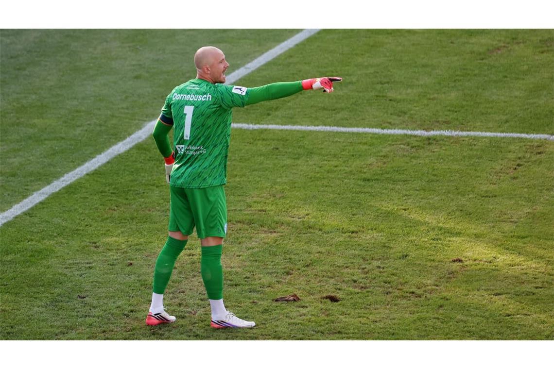 Felix Dornebusch dirigiert auch gegen die SG Barockstadt Fulda-Lehnerz seine Abwehr.
