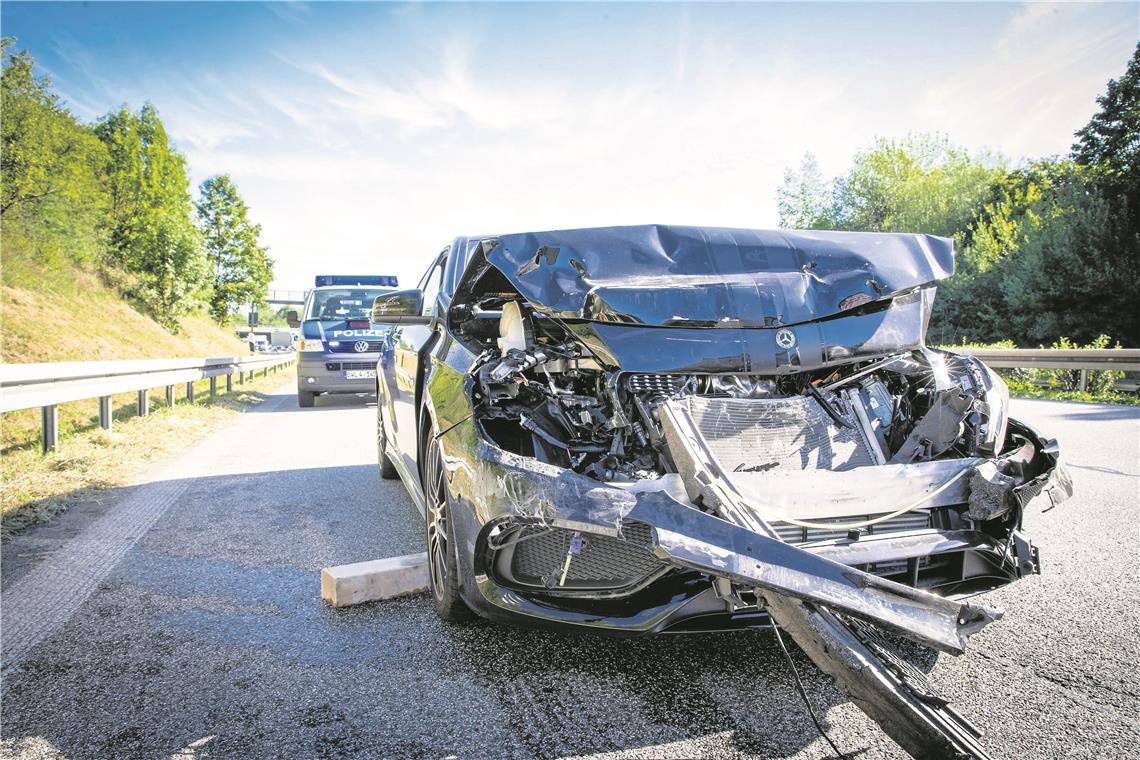 Unfall auf B14 bei Fellbach