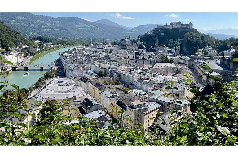 Festspielstadt schlechthin: Ausblick vom Mönchsberg auf Salzburg. (Archivbild)