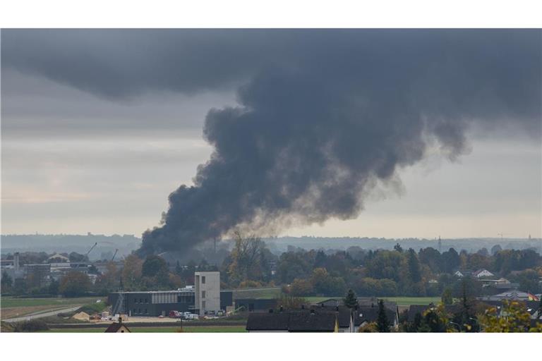 Feuer in Sontheim an der Brenz: In einer Sortieranlage ist ein Feuer ausgebrochen.