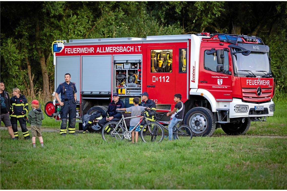 Feuerwehr Allmersbach // Allmersbacher Wiesafeschd 2022, Freitagabend Fackelumzu...