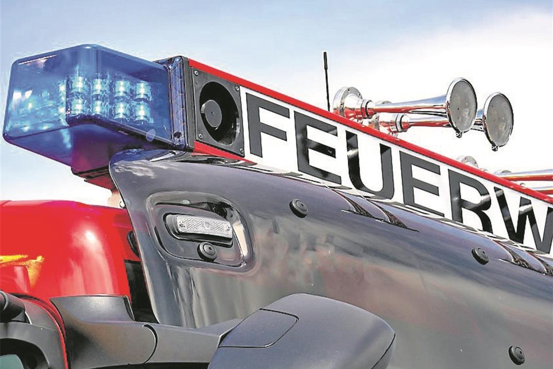 Glutnester in Asche: Garage brennt Feuerwehr musste nicht mehr eingreifen. Als sie am Brandort eintraf, war das Feuer schon gelöscht. Foto: Fotolia