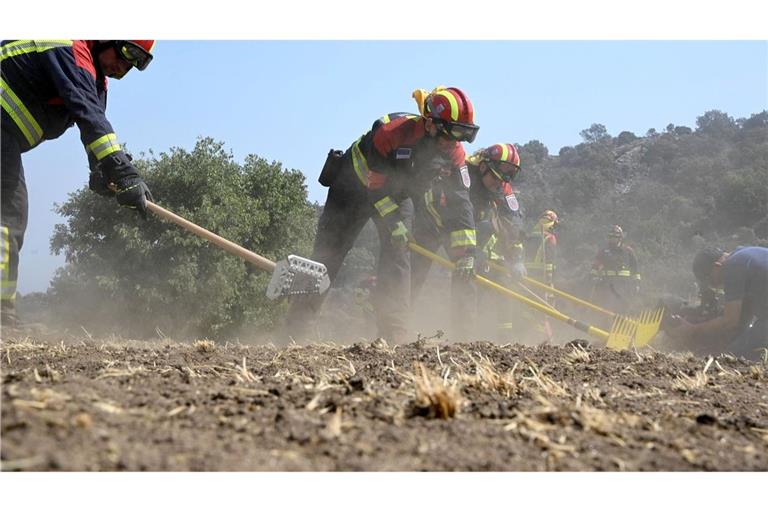 Feuerwehrleute aus Deutschland helfen bei der Bekämpfung der Waldbrände in Spanien.