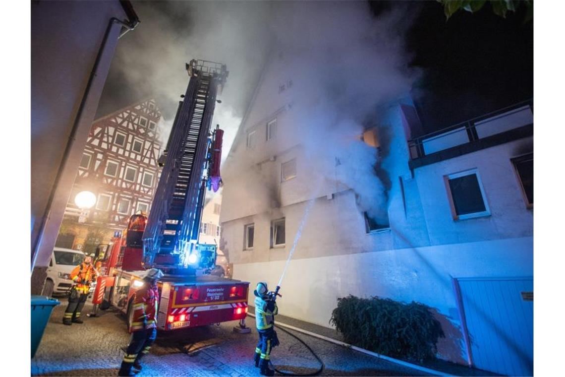Mann wirft Brandsätze in Marbach und verletzt acht Menschen
