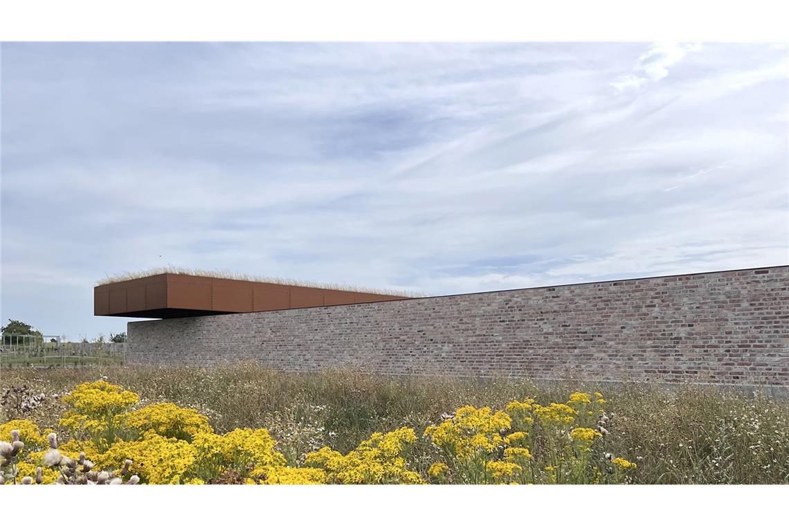 Finalist aus Europas Norden ist ein öffentlicher Platz mit  Begegnungsstätte: „Hage“ in Lund in Schweden von Brendeland &Kristoffersen Architekten aus Oslo (Norwegen).