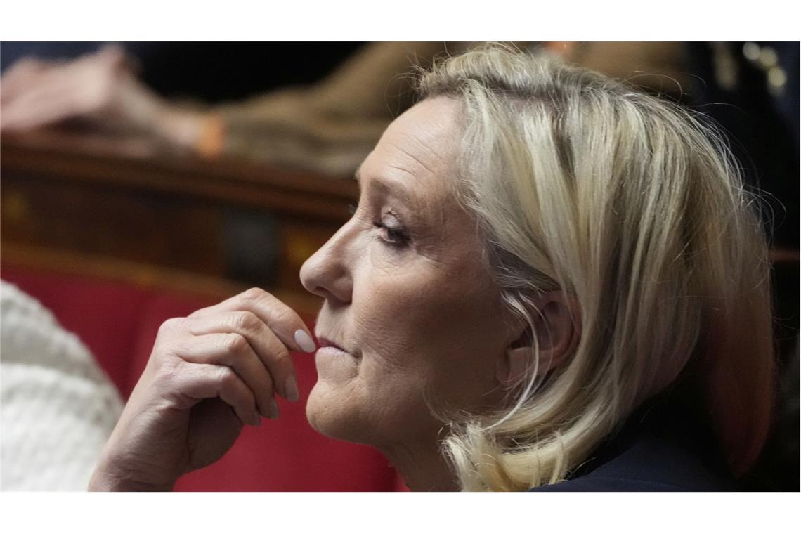 Finanzfahndung durchsucht Sitz von Le Pens Partei Finanzfahnder durchsuchten am Mittwoch die Büros die Parteizentrale von Marine Le Pens rechter Partei in Frankreich. (Archivfoto)