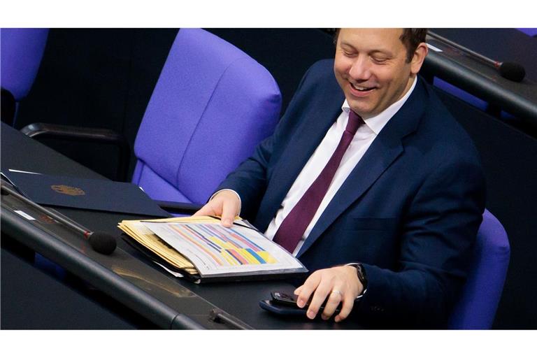 Finanzinister Lars Klingbeil (SPD) bringt bald seinen zweiten Haushalt ins Ziel.