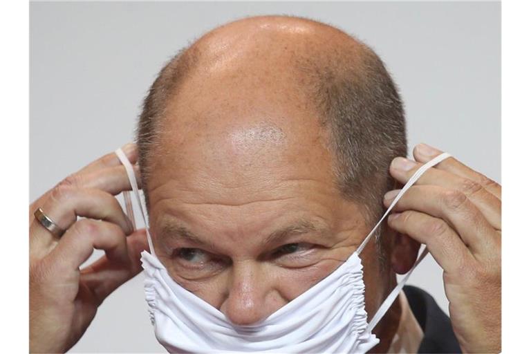 Finanzminister Olaf Scholz (SPD): Der historische Konjunktureinbruch in der Corona-Krise hat auch Folgen für die Staatskasse. Foto: Wolfgang Kumm/dpa