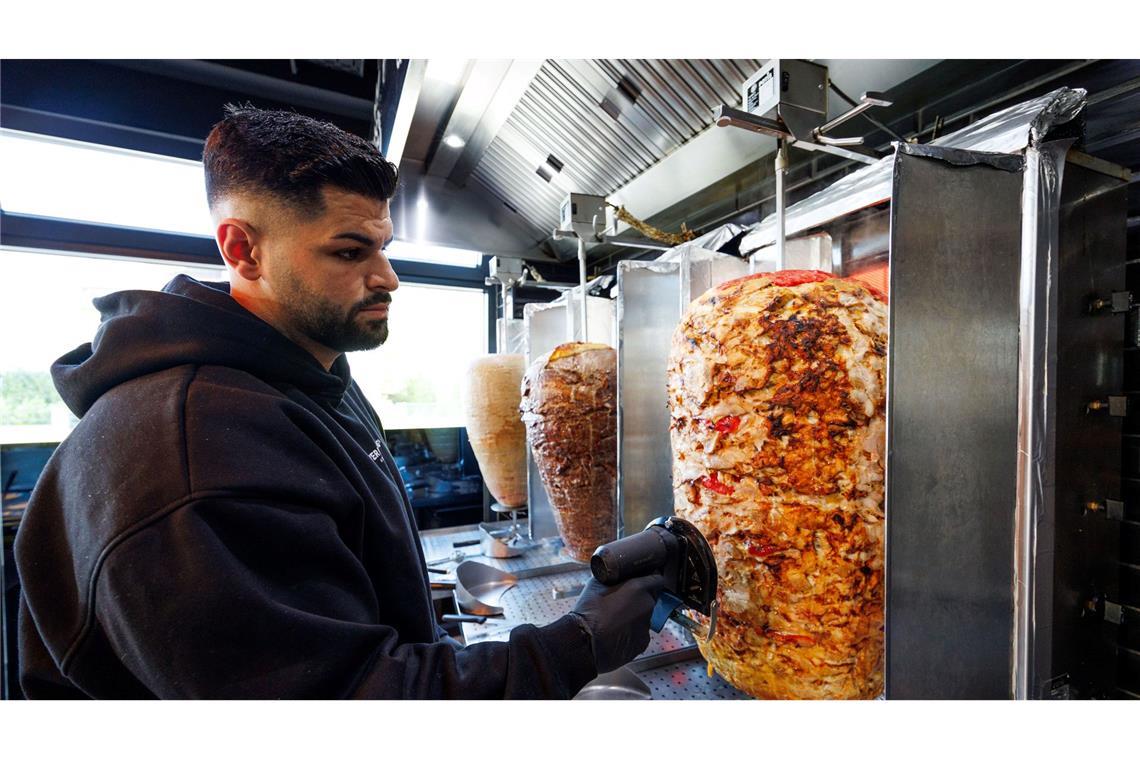 Firmenchef Sergen Kolcu bei der Arbeit.
