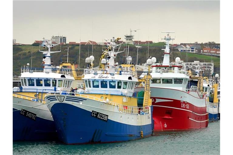 Fischerboote im Hafen von Boulogne. Foto: Gareth Fuller/PA Wire/dpa