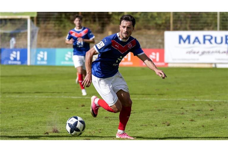 Flamur Berisha spielt am kommenden Samstag mit dem VfR Mannheim gegen seinen Ex-Club Stuttgarter Kickers.