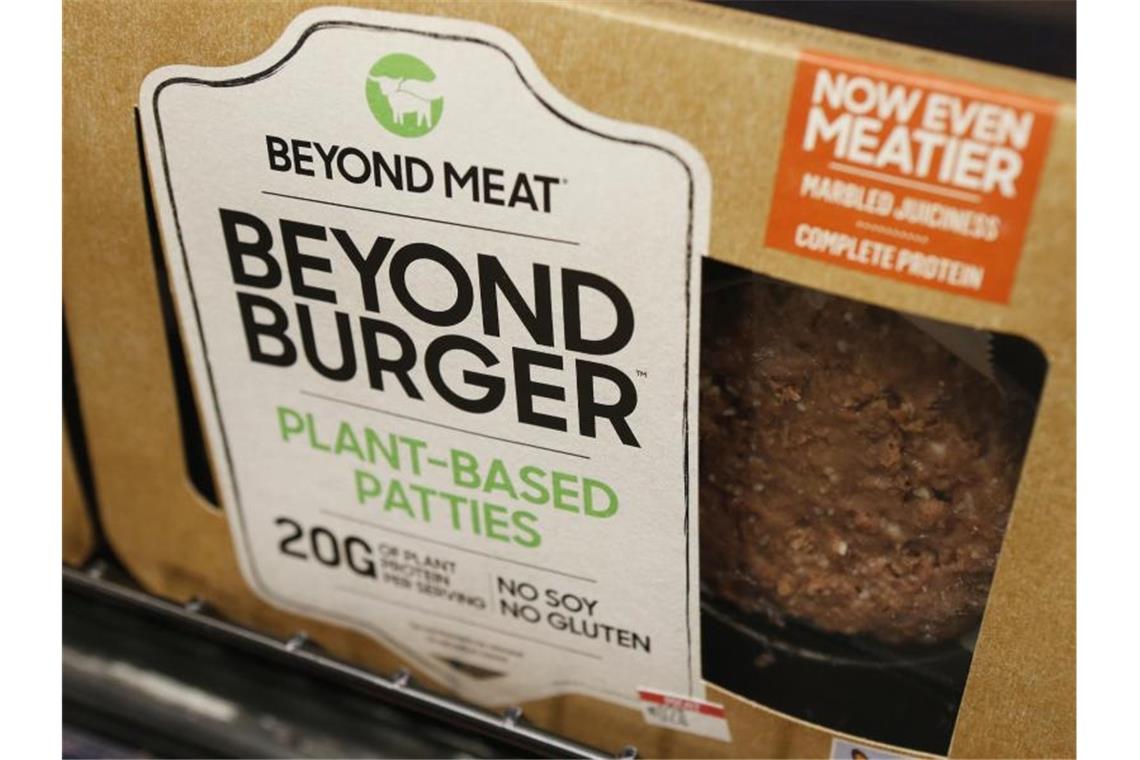 Fleischlose Burger Patties von Beyond Meat liegen in einem Lebensmittelgeschäft. Foto: Steve Helber/AP