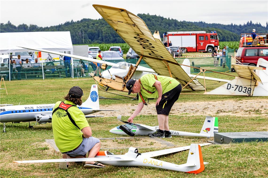 Fliegerfest 2025 der Segelfliegergemeinschaft Backnang auf dem Flugplatz Völkles...