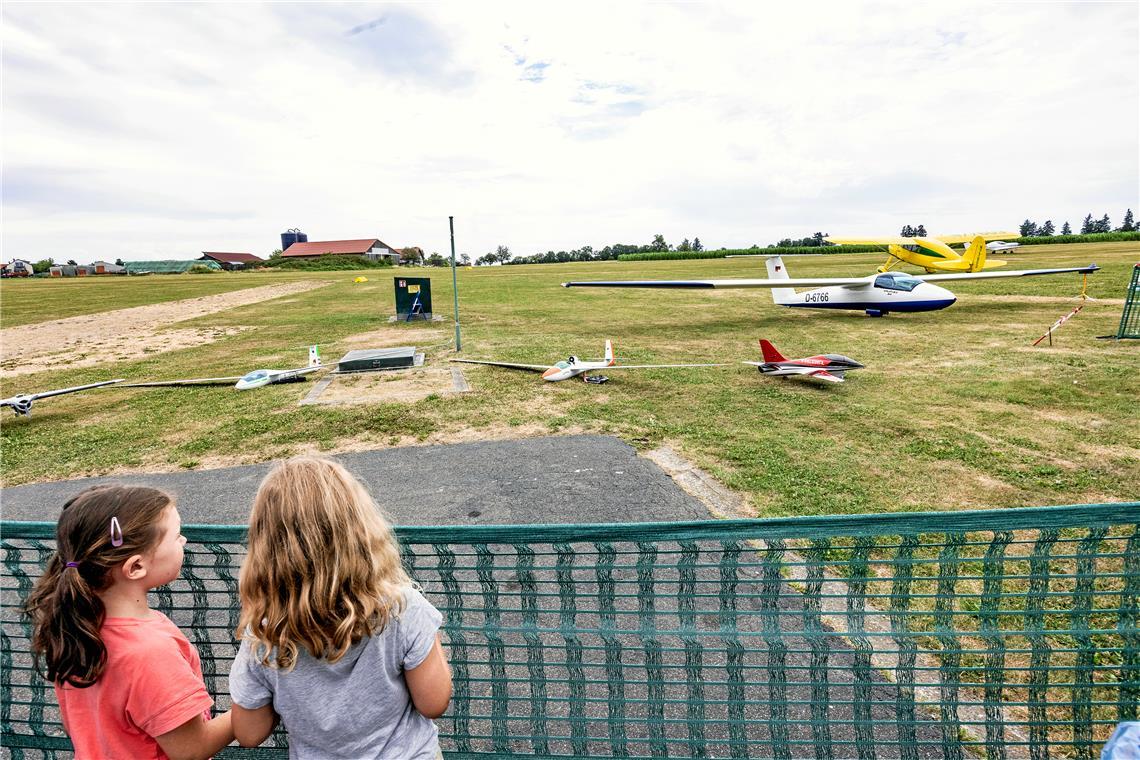 Fliegerfest 2025 der Segelfliegergemeinschaft Backnang auf dem Flugplatz Völkles...