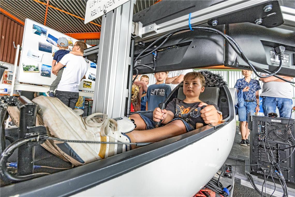 Fliegerfest 2025 der Segelfliegergemeinschaft Backnang auf dem Flugplatz Völkles...