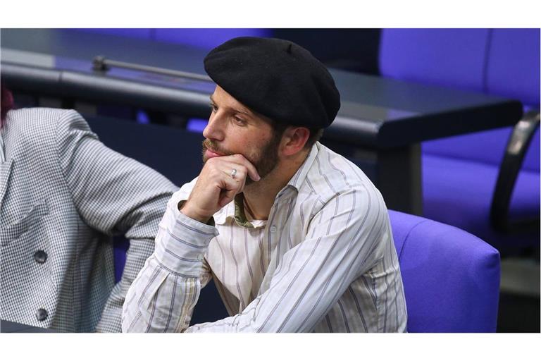 Flog wegen seiner Mütze aus dem Bundestag: Marcel Bauer.