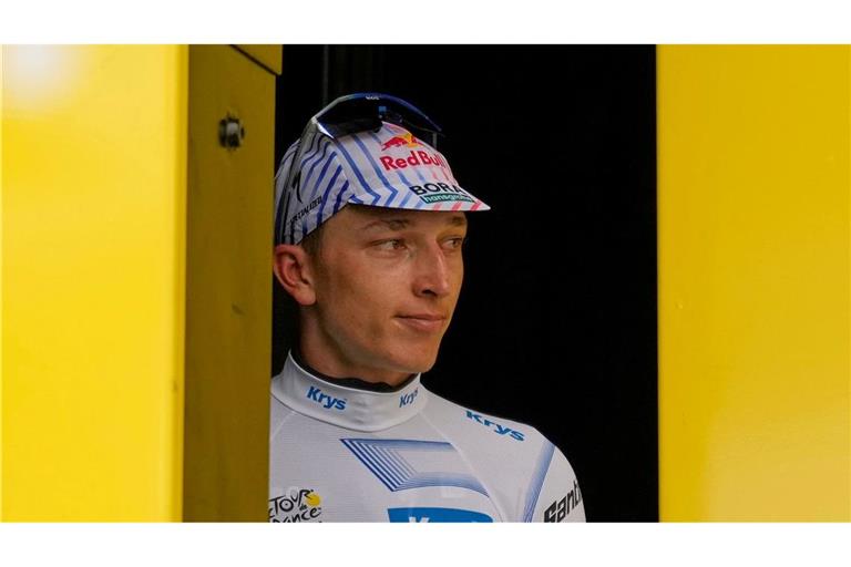 Florian Lipowitz trägt bei der Tour de France nun das Weiße Trikot des besten Nachwuchsfahrers.