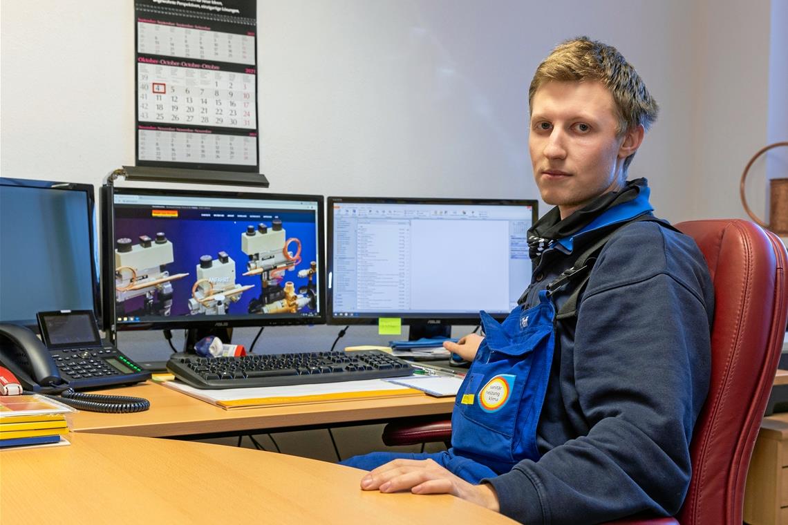 Wenn die Daten tropfen statt zu fließen Florian Pfaff verzweifelt manchmal fast über die lahme Leitung im Stiftsgrundhof.