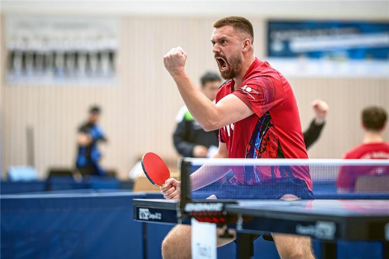 Florian Šaljani und der TSV Oberbrüden haben sich über die Relegation den Verbleib in der Verbandsoberliga erkämpft. Fotos: Alexander Becher