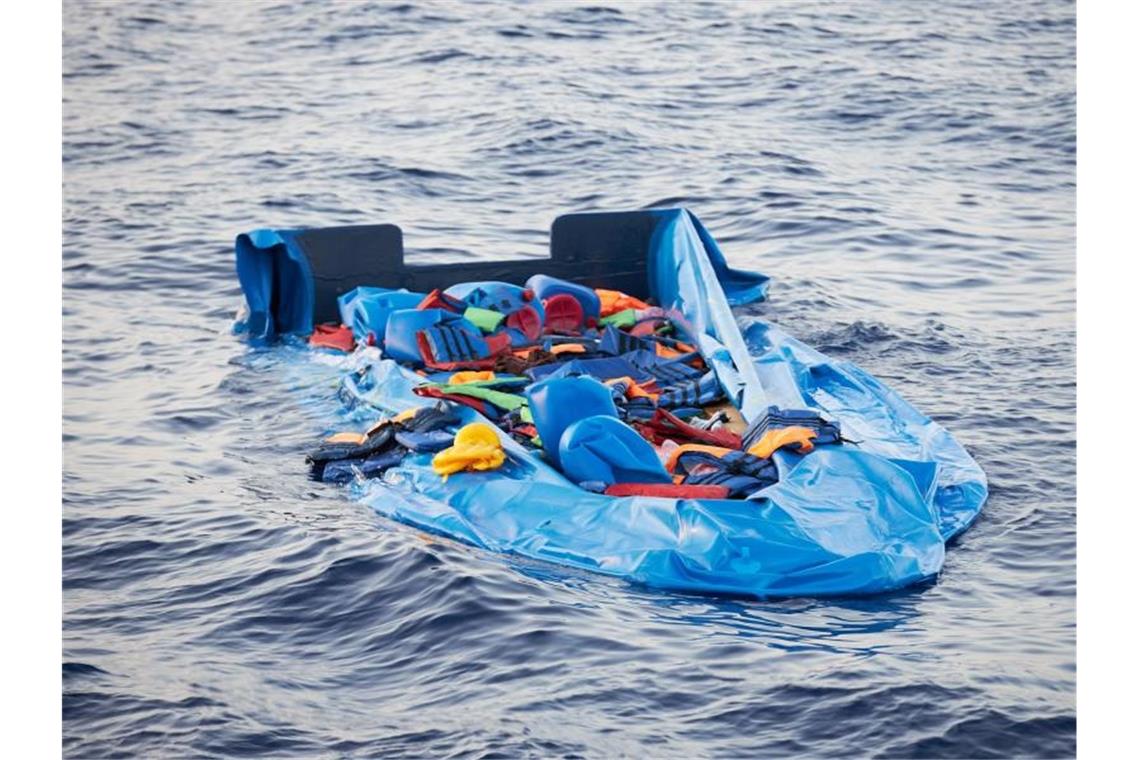 Flüchtlinge aus dem Boot waren von der Rettungsorganisation Sea-Eye auf die "Alan Kurdi" gerettet worden. Foto: Fabian Heinz/Sea-Eye