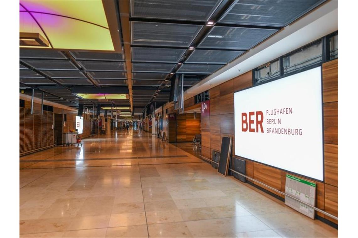 Flughafen-Chef Engelbert Lütke Daldrup hat einen neuen konkreten Eröffnungstermin für den BER verkündet. Foto: Patrick Pleul/zb/dpa