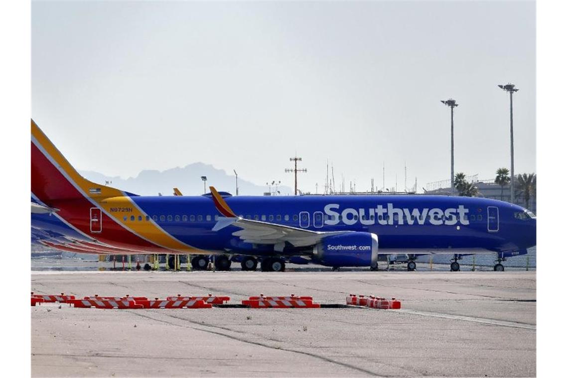 Southwest bestellt bei Boeing 100 Jets aus 737-Max-Reihe Flugzeuge des Typs Boeing 737 Max von Southwest Airlines in Phoenix im US-Bundesstaat Arizona. Foto: Matt York/AP/dpa