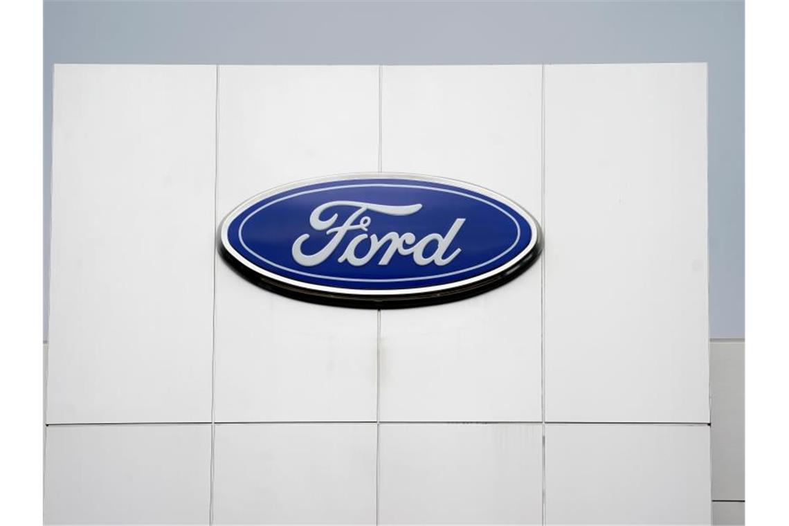 Ford scheidet im dritten Quartal trotz der weltweiten Chipkrise besser ab als erwartet. Foto: Gerry Broome/AP/dpa