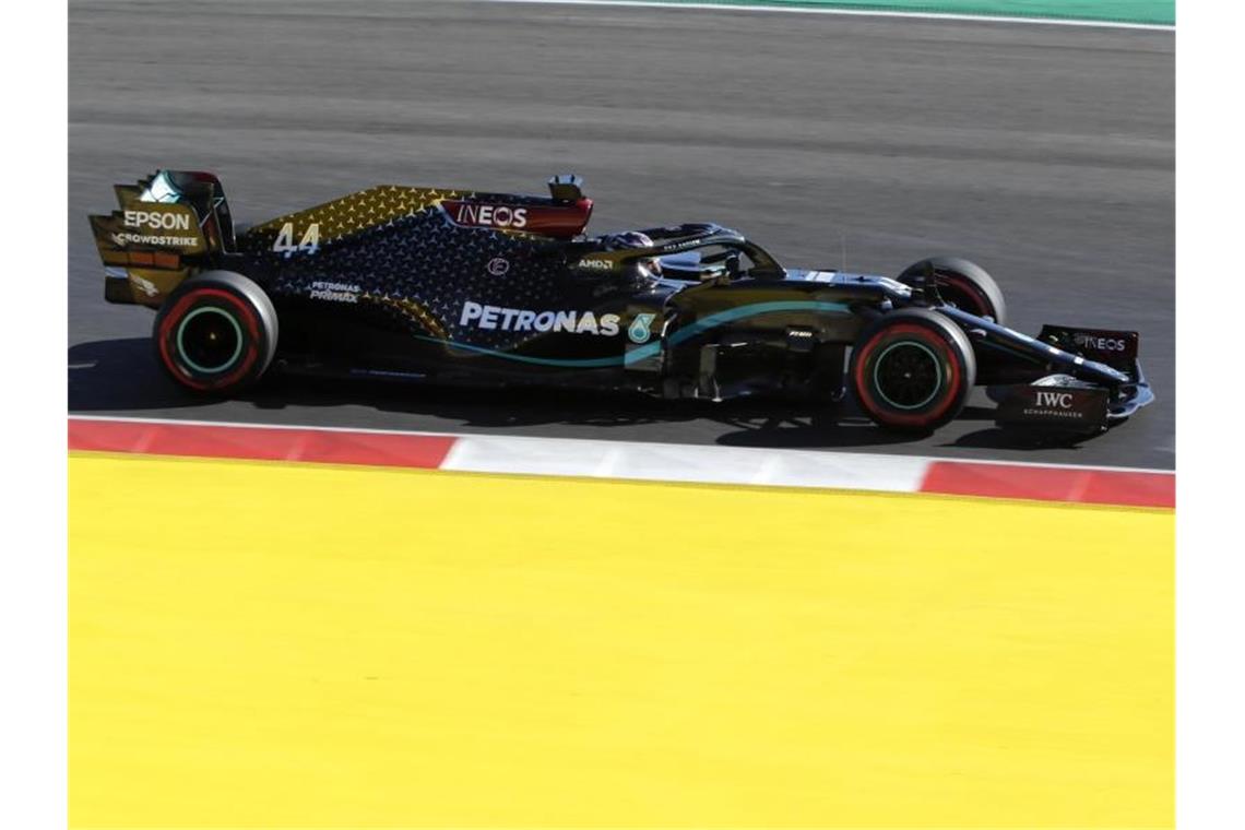 Formel-1-Superstar Lewis Hamilton will auch den Großen Preis von Portugal gewinnen. Foto: Armando Franca/AP/dpa