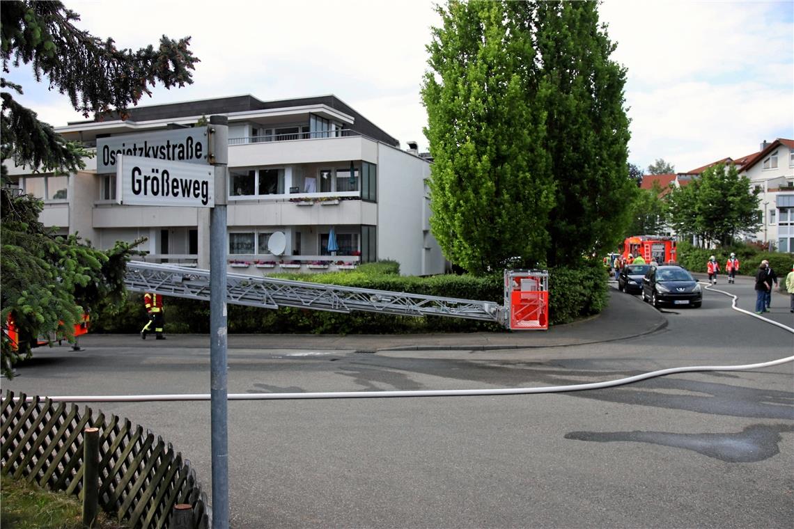 Brand in Mehrfamilienhaus