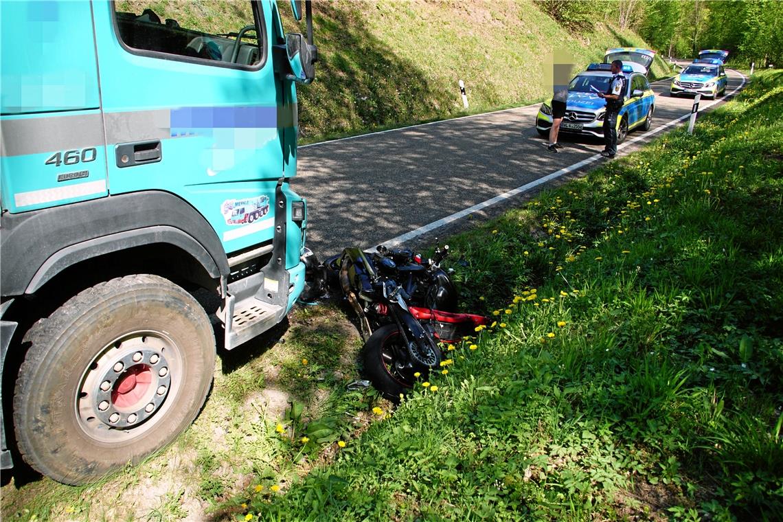 Schwerer Motorradunfall bei Spiegelberg