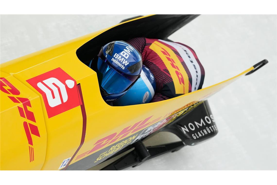 Francesco Friedrich und Alexander Schaller rasen im Zweierbob auf Rang zwei.