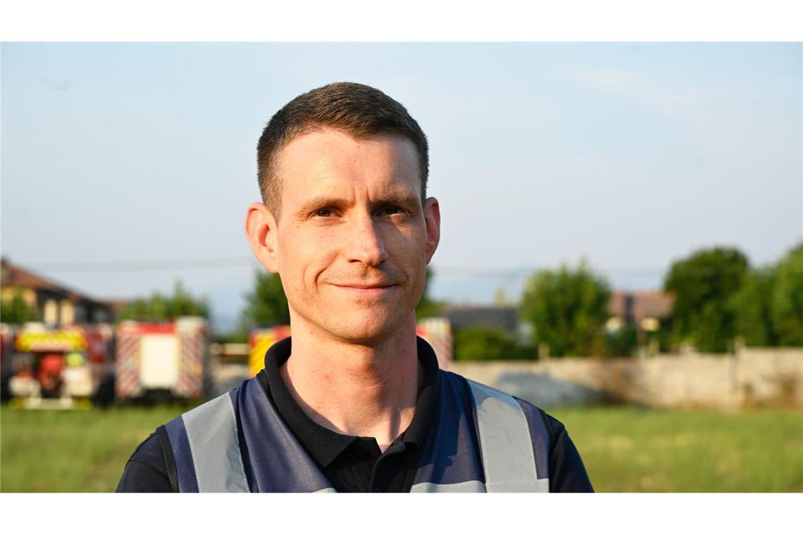 Tränen zum Abschied: Deutsche Feuerwehrleute auf Heimreise Frank Frenser, der Sprecher der Feuerwehr Bonn, erzählt vom emotionalen Abschied der deutschen Feuerwehrleute. (Archivbild)
