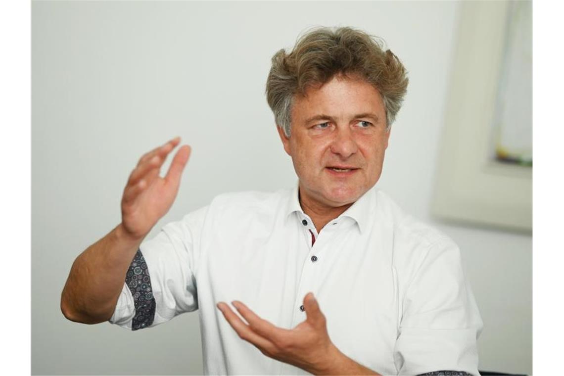 Karlsruher OB vor Urteil im Stadionstreit: Kein Baustopp Frank Mentrup (SPD), Oberbürgermeister von Karlsruhe. Foto: Uli Deck/Archivbild