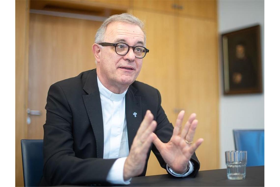 Landesbischof July wird 65 Frank Otfried July, Landesbischof der Evangelischen Landeskirche in Württemberg. Foto: Sebastian Gollnow/Archivbild