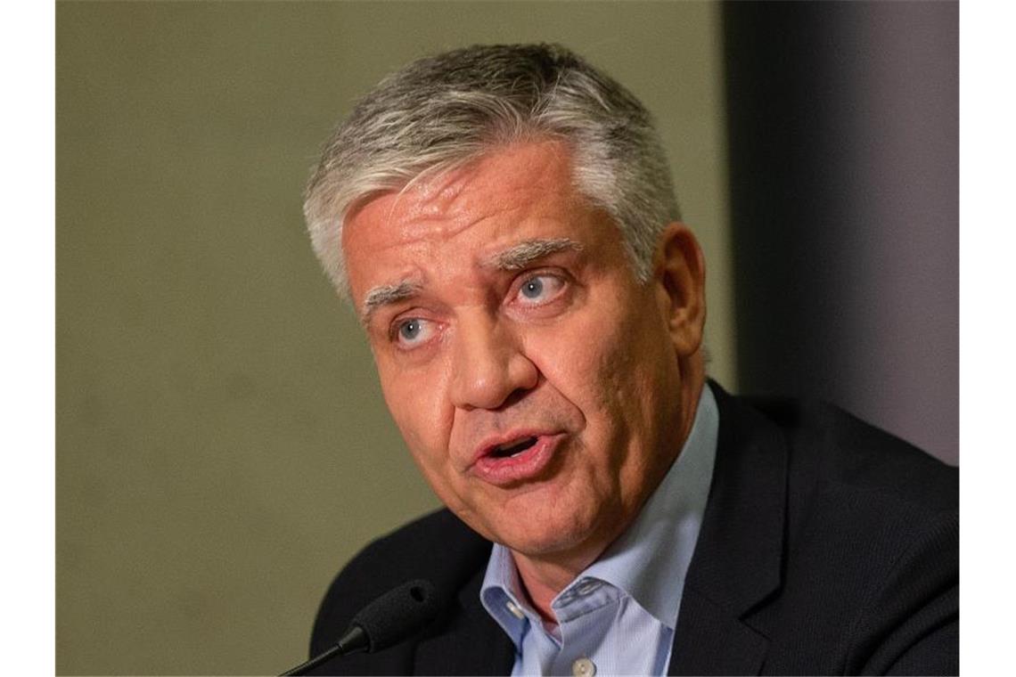 Staatshilfe für Profiligen bis Jahresende verlängert Frank Steffel, Präsident der Füchse Berlin und CDU-Sportpolitiker. Foto: Andreas Gora/dpa