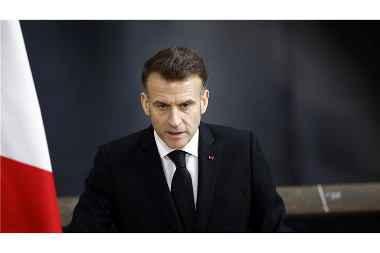 Frankreich wird die Zahl seiner Atomsprengköpfe erhöhen.