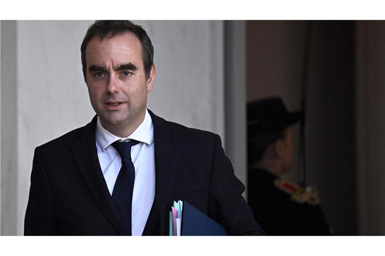 Frankreichs Pemier Lecornu setzt Rentenreform aus.