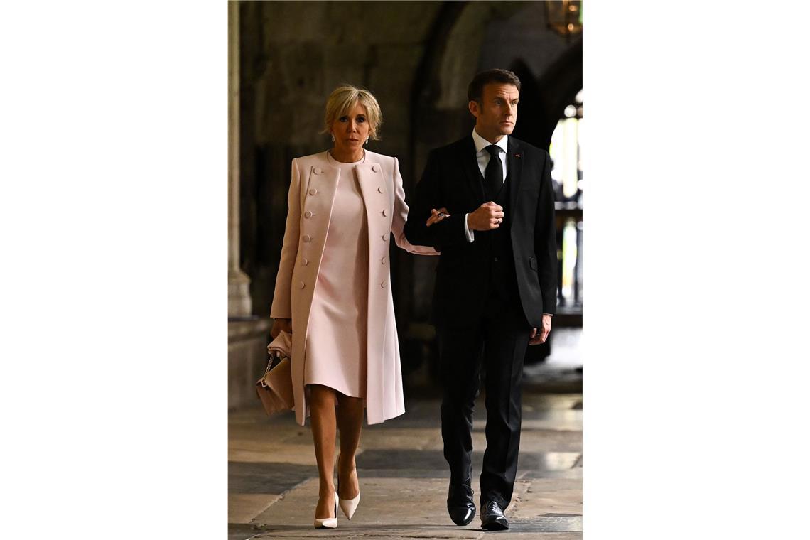 Frankreichs Staatspräsident Emmanuel Macron und seine Frau Brigitte
