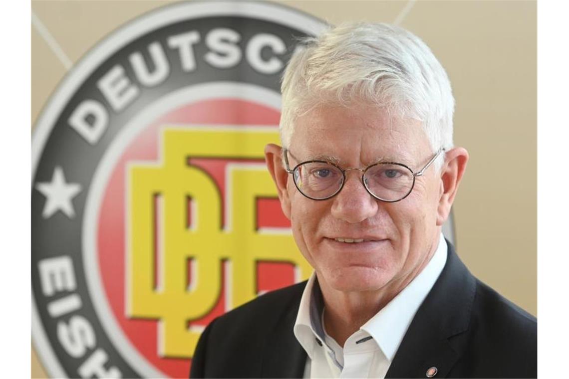 Keine Eishockey-WM der Frauen in Kanada Franz Reindl, Präsident des deutschen Eishockey-Bundes. Foto: Tobias Hase/dpa