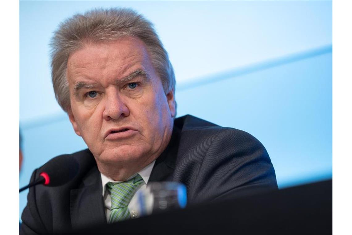 Untersteller: Neue Düngeregeln verhindern hohe Strafen Franz Untersteller (Die Grünen), Minister für Umwelt, Klima und Energiewirtschaft von Baden-Württemberg, spricht während einer Regierungspressekonferenz. Foto: Sebastian Gollnow/dpa/Archivbild