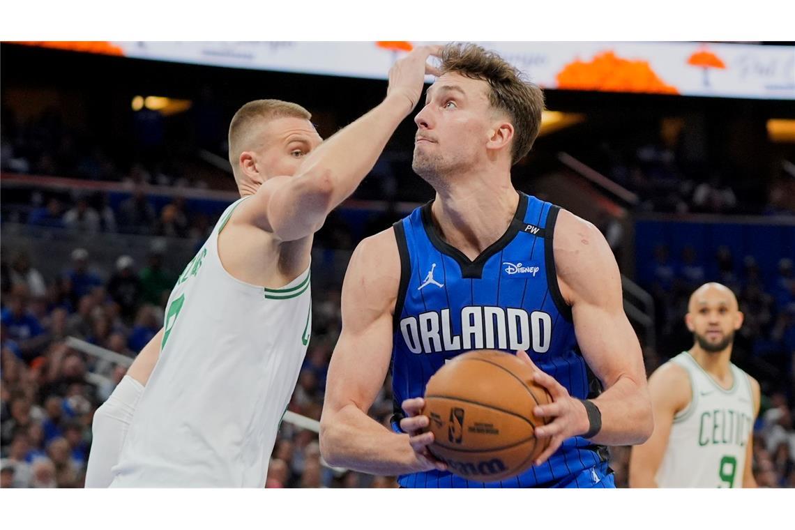 Dank überragendem Wagner: Orlando verkürzt gegen Boston Franz Wagner (rechts) führte die Orlando Magic mit 32 Punkten zum Sieg gegen die Boston Celtics.