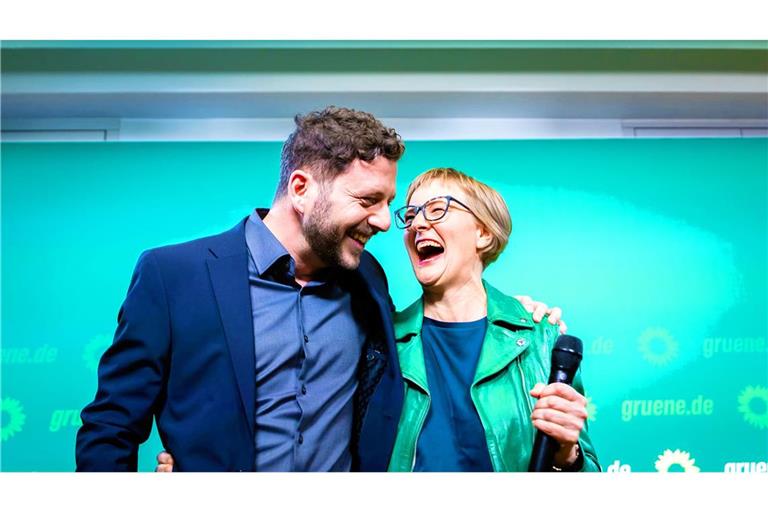 Franziska Brantner (rechts)und Felix Banaszak, die Bundesvorsitzenden von Bündnis 90/Die Grünen, in der  Parteizentrale
