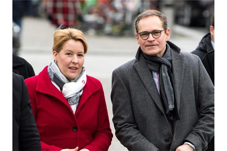 Franziska Giffey, Bundesfamilienministerin, und Michael Müller, Regierender Bürgermeister von Berlin. Foto: Bernd von Jutrczenka/dpa