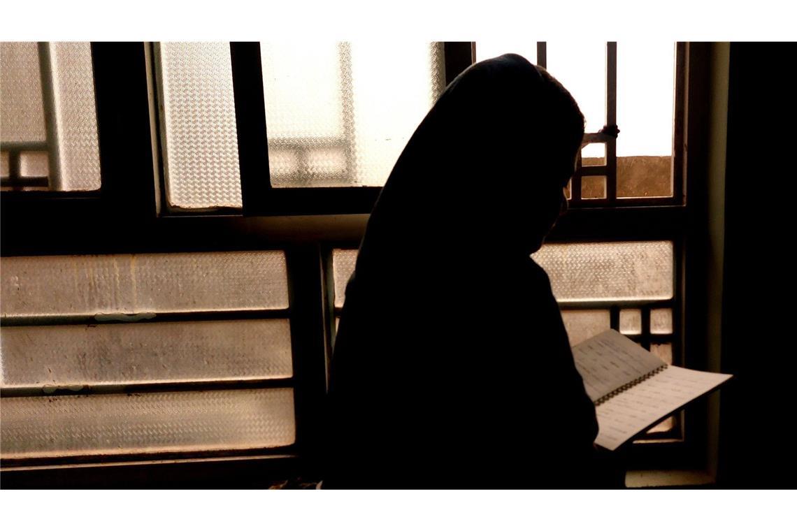 Taliban schränken Bildung für Frauen weiter ein Frauen sind in Afganistan von höherer Bildung ausgeschlossen (Symbolbild).
