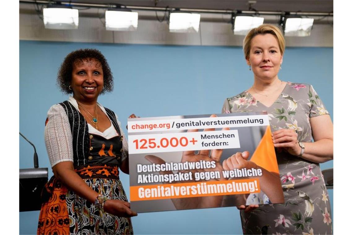 68.000 Frauen und Mädchen von Genitalverstümmelung betroffen