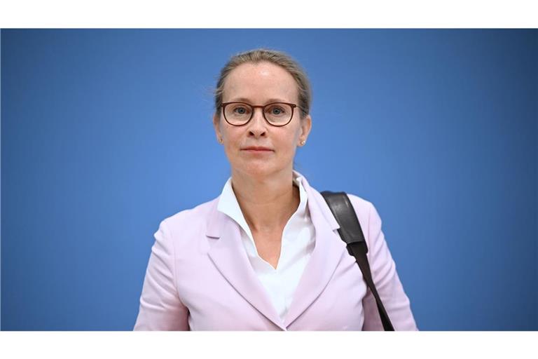Frauke Brosius-Gersdorf  wehrt sich öffentlich gegen die Anfeindungen, denen sie in den letzten Tagen ausgesetzt war.