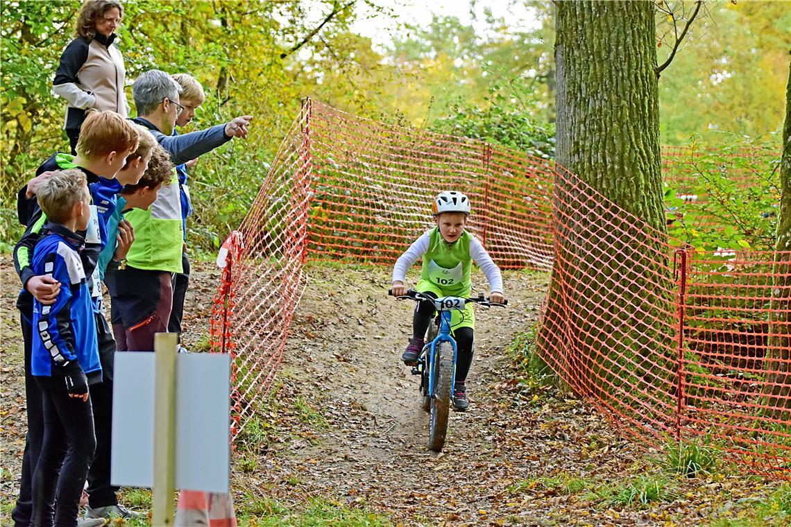 Frederik Vitulli (102). Kinder Crossduathlon Backnang 2025 rund um das Waldheim ...