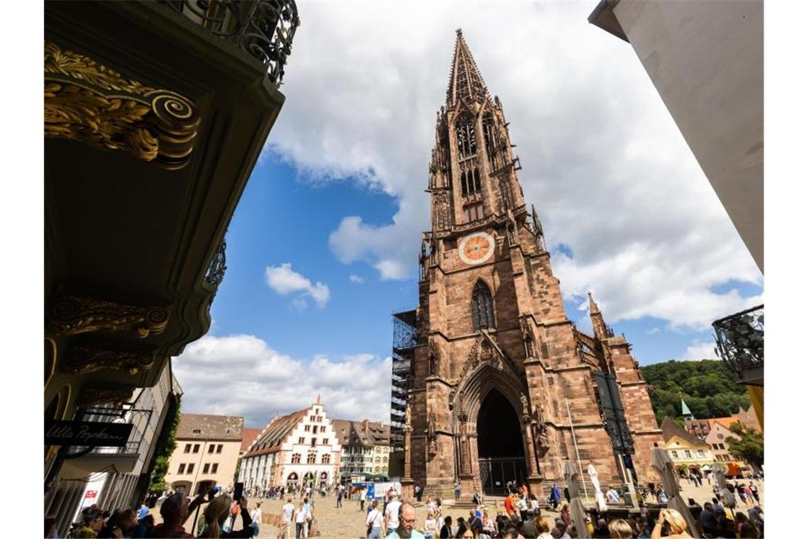 Freiburg erfreut sich sowohl bei Touristen wie auch bei Einheimischen großer Beliebtheit. Foto: Philipp von Ditfurth/dpa