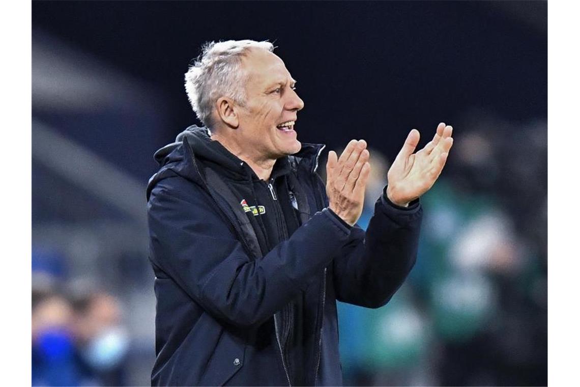 Freiburg strebt gegen Hertha dritten Sieg in Serie an Freiburgs Trainer Christian Streich. Foto: Martin Meissner/AP POOL/dpa